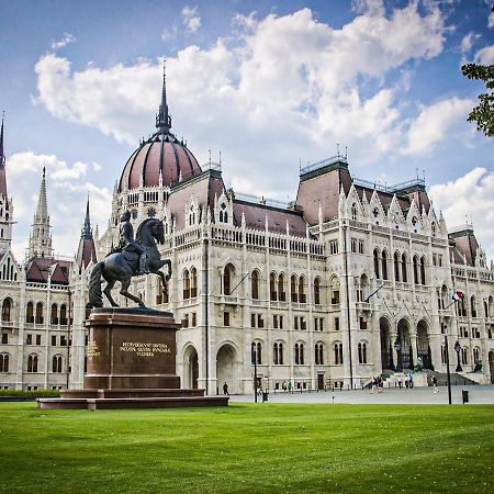 Centrale Rooms Budapest Luaran gambar