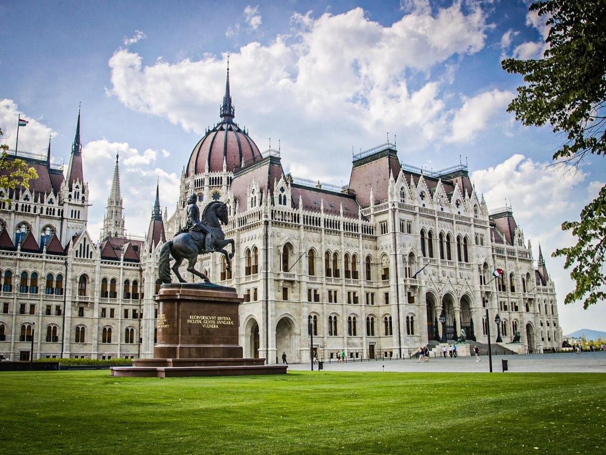 Centrale Rooms Budapest Luaran gambar