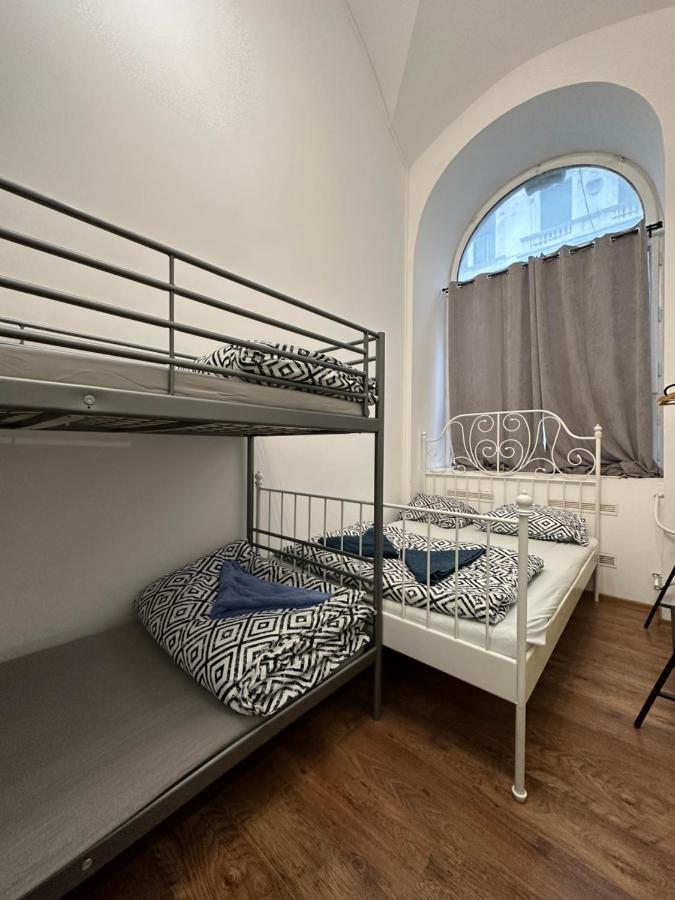 Centrale Rooms Budapest Luaran gambar